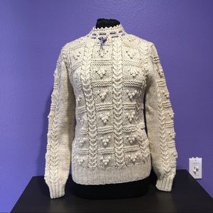 Chic Cream Textured Turtleneck Sweater